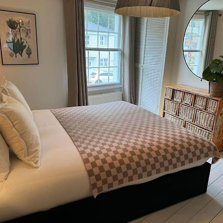 Spring Crescent Cottage In Rye Extérieur photo