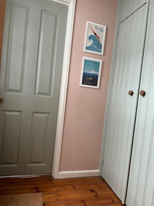 Spring Crescent Cottage In Rye Extérieur photo