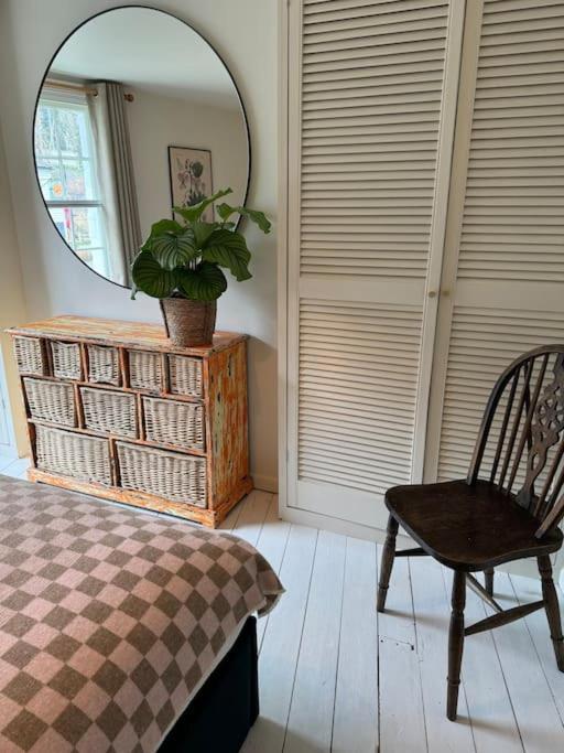 Spring Crescent Cottage In Rye Extérieur photo